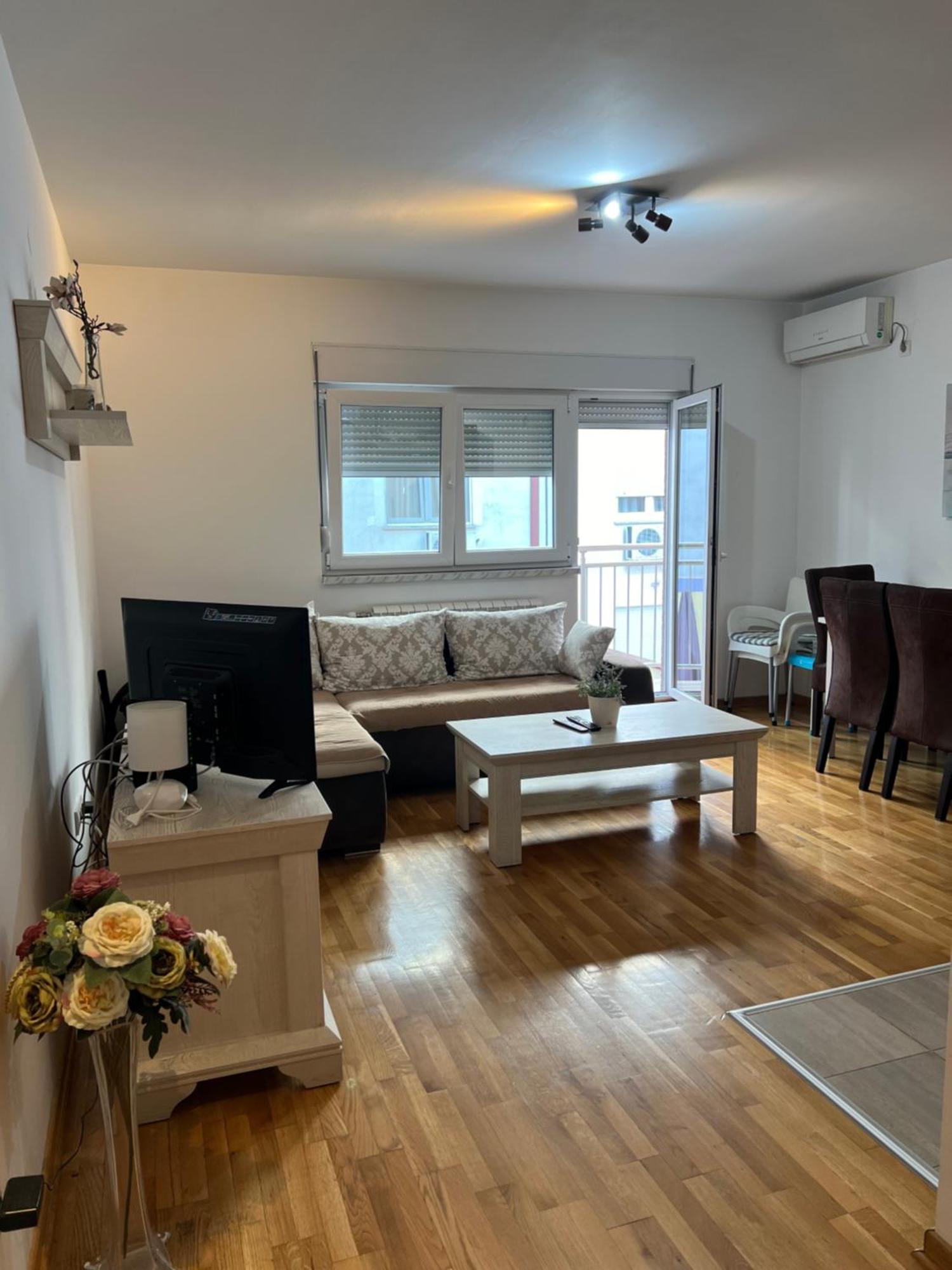 Apartment Leonis Belgrade Exterior photo